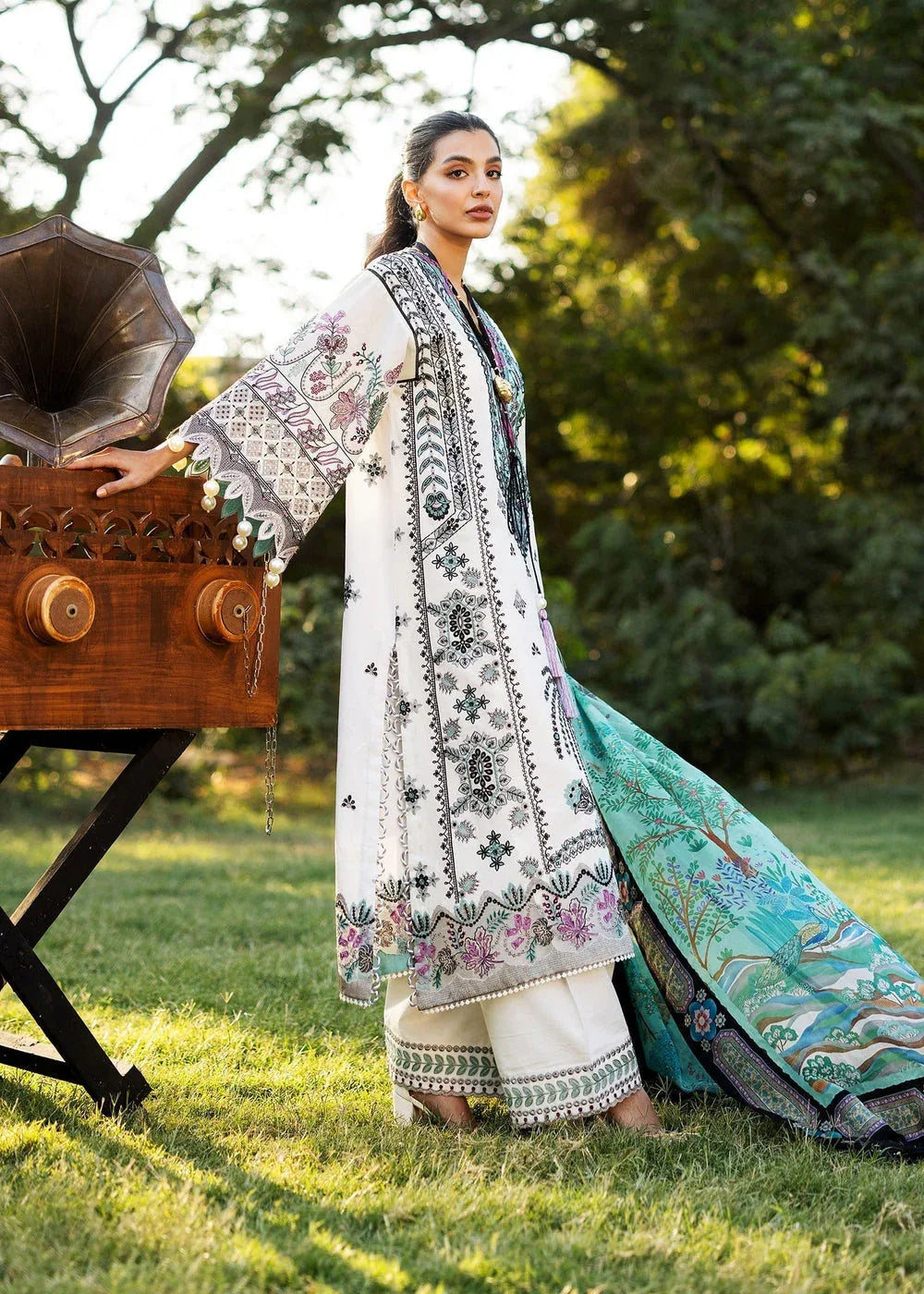 Sadaf Fawad Khan | Siraa Lawn 25 | PALM ISLAND - B - Aqsa Fabrics