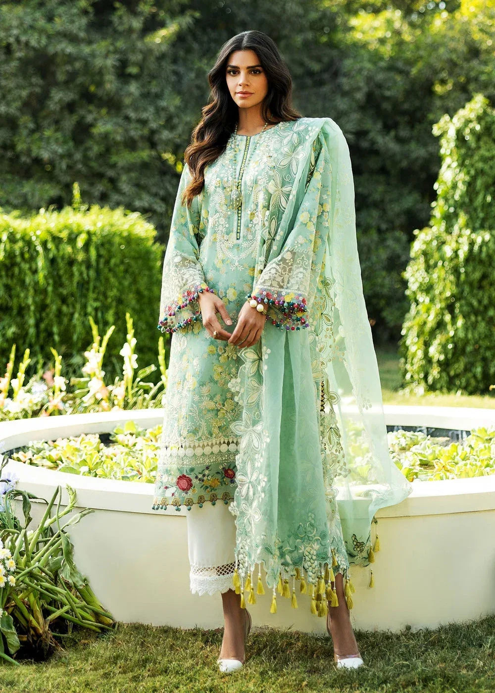 Sadaf Fawad Khan | Siraa Lawn 25 | BLOOM - B - Aqsa Fabrics