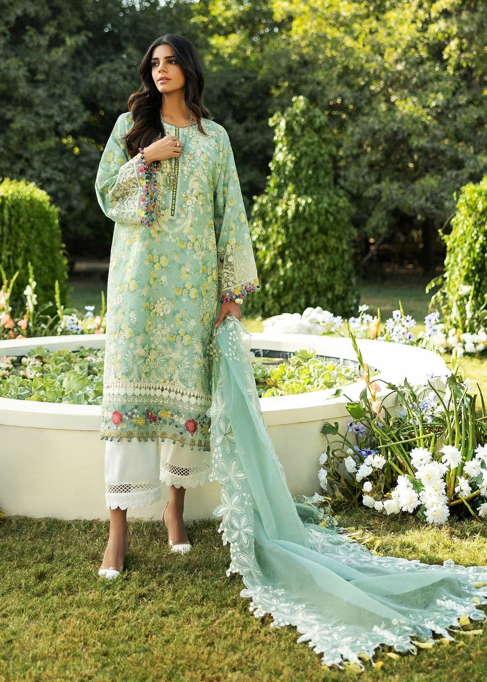 Sadaf Fawad Khan | Siraa Lawn 25 | BLOOM - B - Aqsa Fabrics
