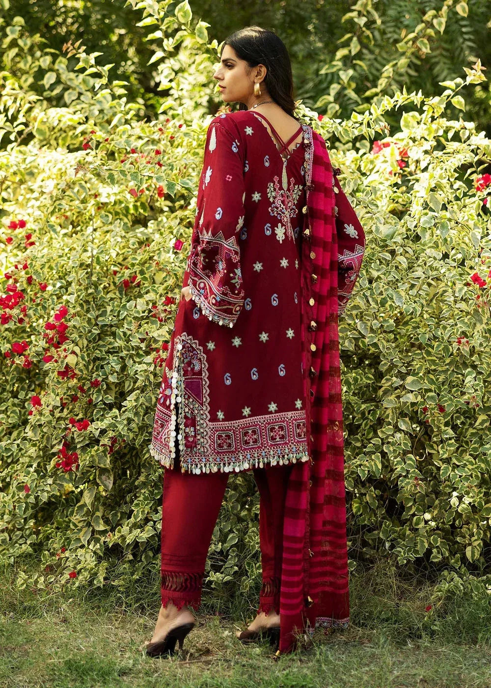 Sadaf Fawad Khan | Siraa Lawn 25 |WISTERIA - B - Aqsa Fabrics