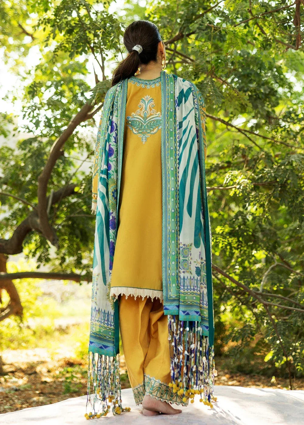 Sadaf Fawad Khan | Siraa Lawn 25 | LIANA - B - Aqsa Fabrics
