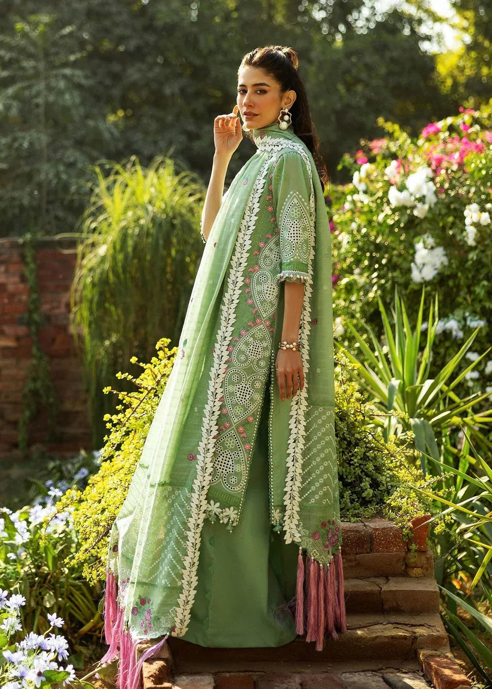 Sadaf Fawad Khan | Siraa Lawn 25 | FRENCH HEARTS - A - Aqsa Fabrics