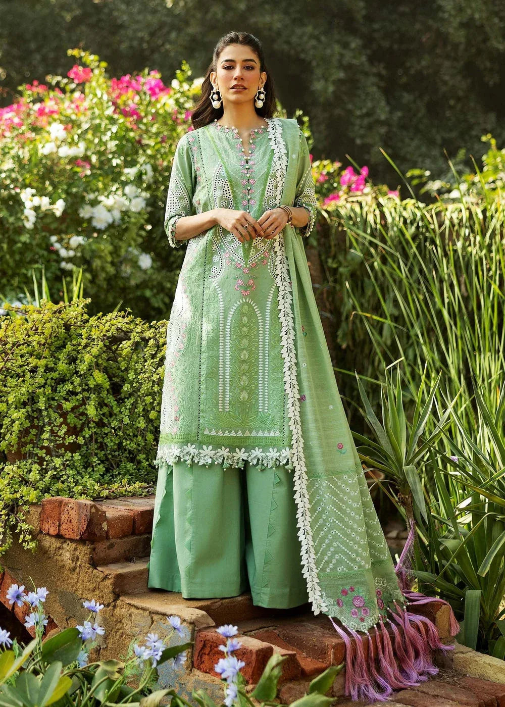 Sadaf Fawad Khan | Siraa Lawn 25 | FRENCH HEARTS - A - Aqsa Fabrics