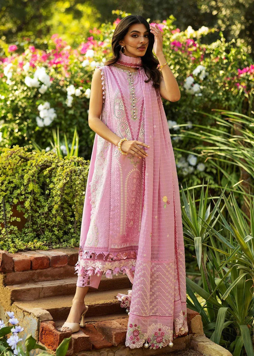 Sadaf Fawad Khan | Siraa Lawn 25 | FRENCH HEARTS - B - Aqsa Fabrics