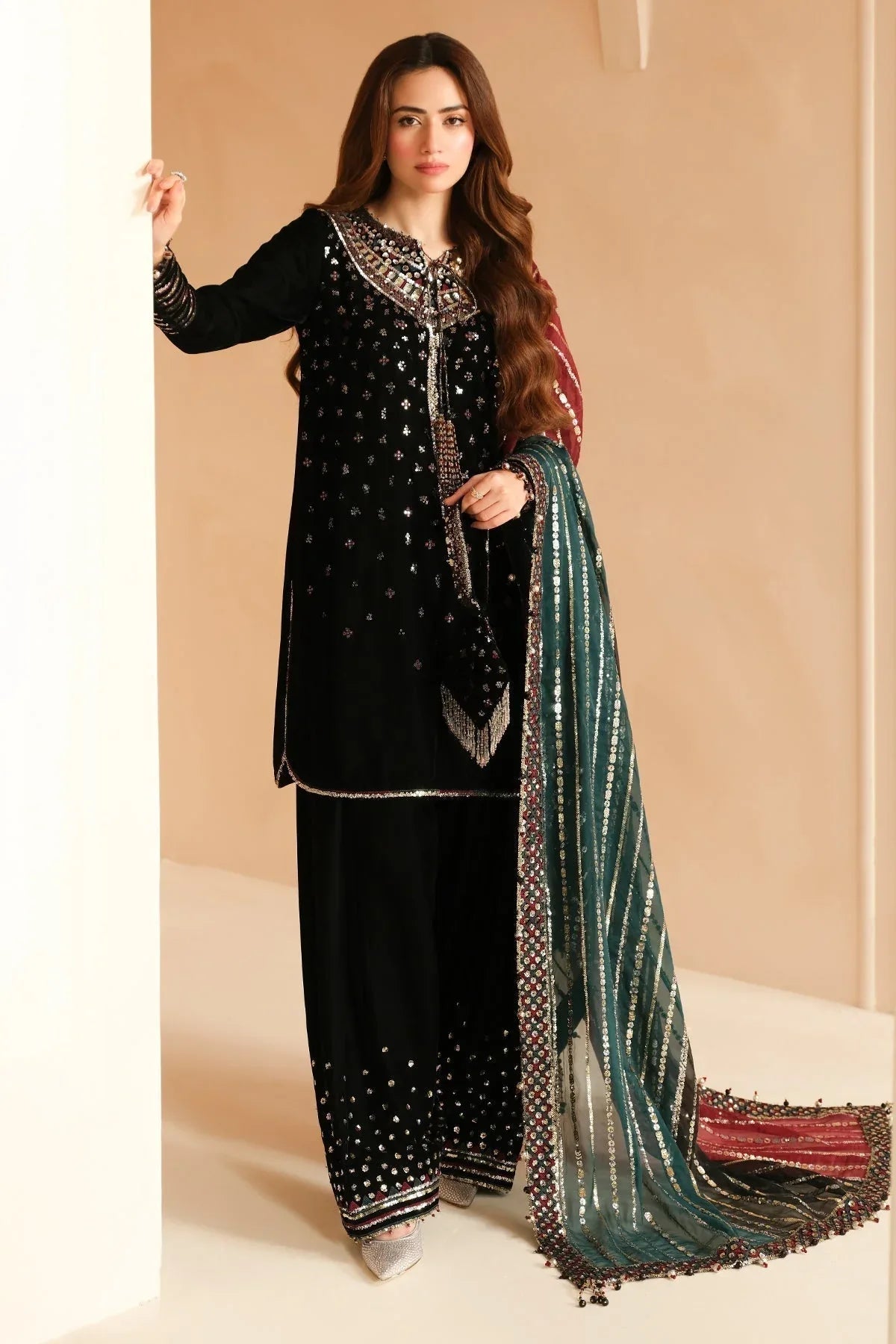 Jazmin | Velvet Edit 24 | Velvet Formal VF-2037 - Aqsa Fabrics