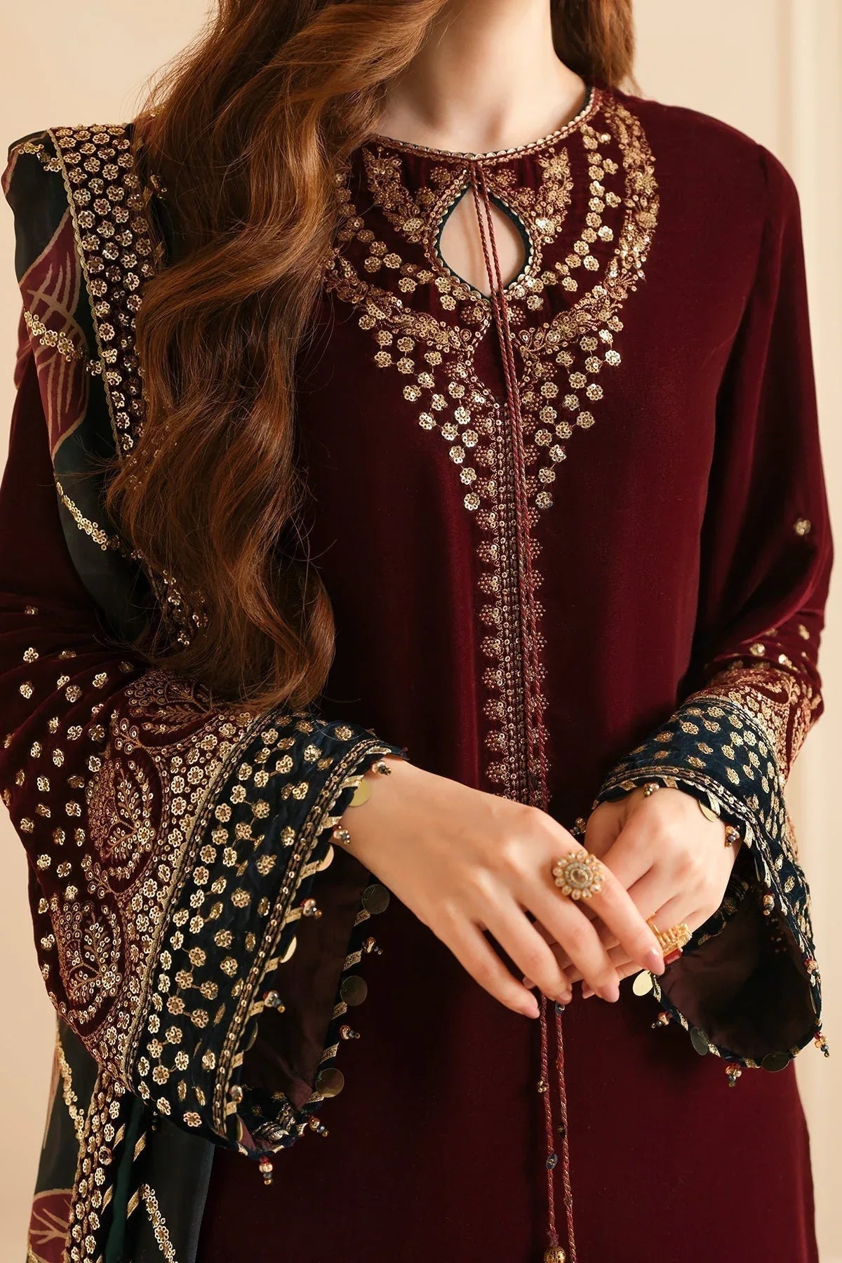 Jazmin | Velvet Edit 24 | Velvet Formal VF-2038 - Aqsa Fabrics