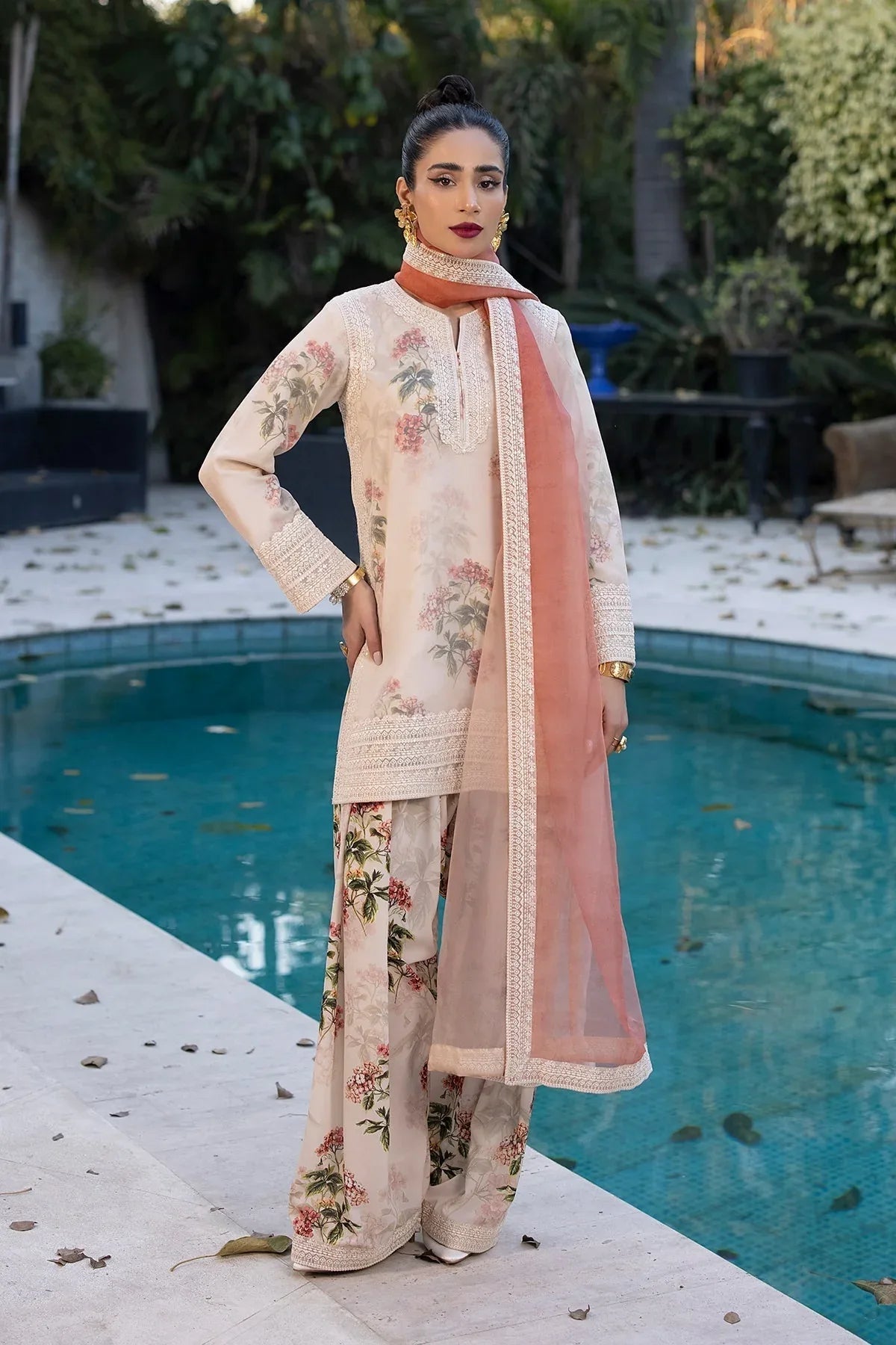 Erum Khan | Shahzeen Eid Collection | FLAMINGO - Aqsa Fabrics