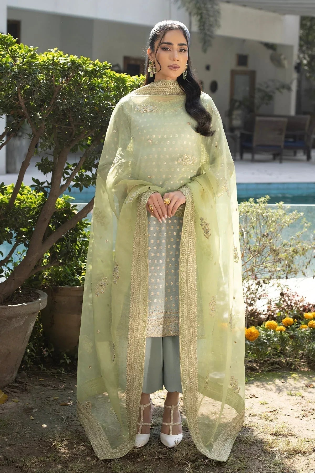Erum Khan | Shahzeen Eid Collection | DOVE - Aqsa Fabrics
