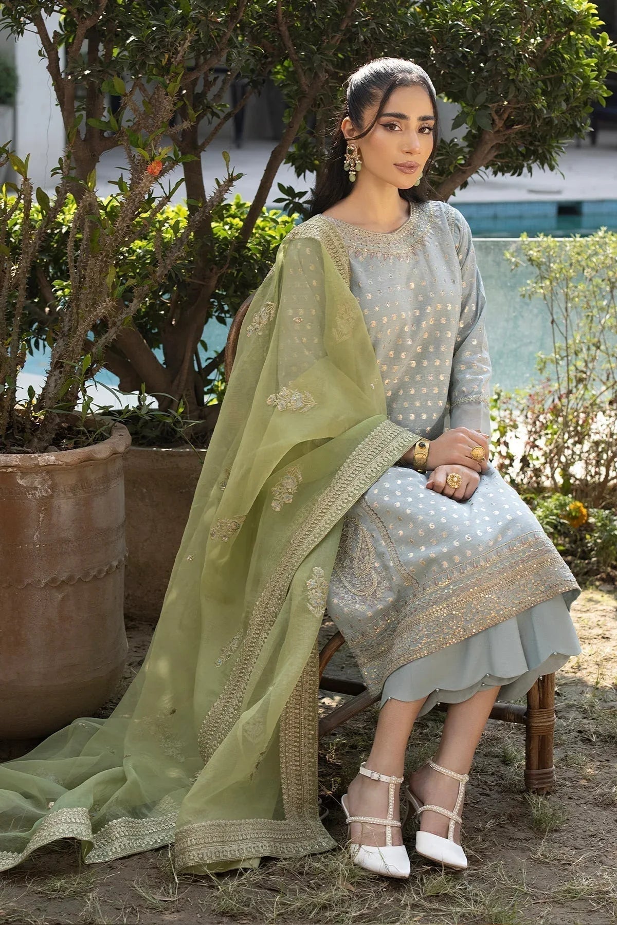 Erum Khan | Shahzeen Eid Collection | DOVE - Aqsa Fabrics