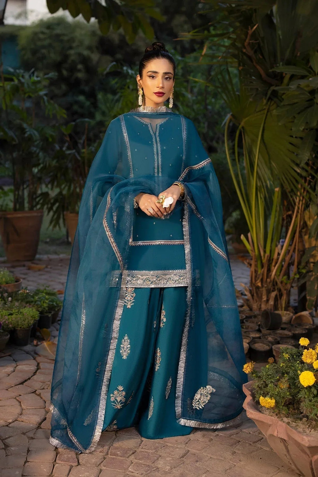 Erum Khan | Shahzeen Eid Collection | TWILIGHT - Aqsa Fabrics
