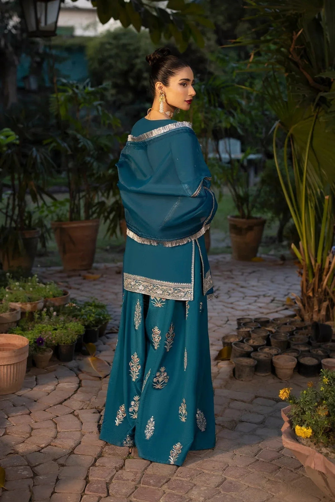 Erum Khan | Shahzeen Eid Collection | TWILIGHT - Aqsa Fabrics