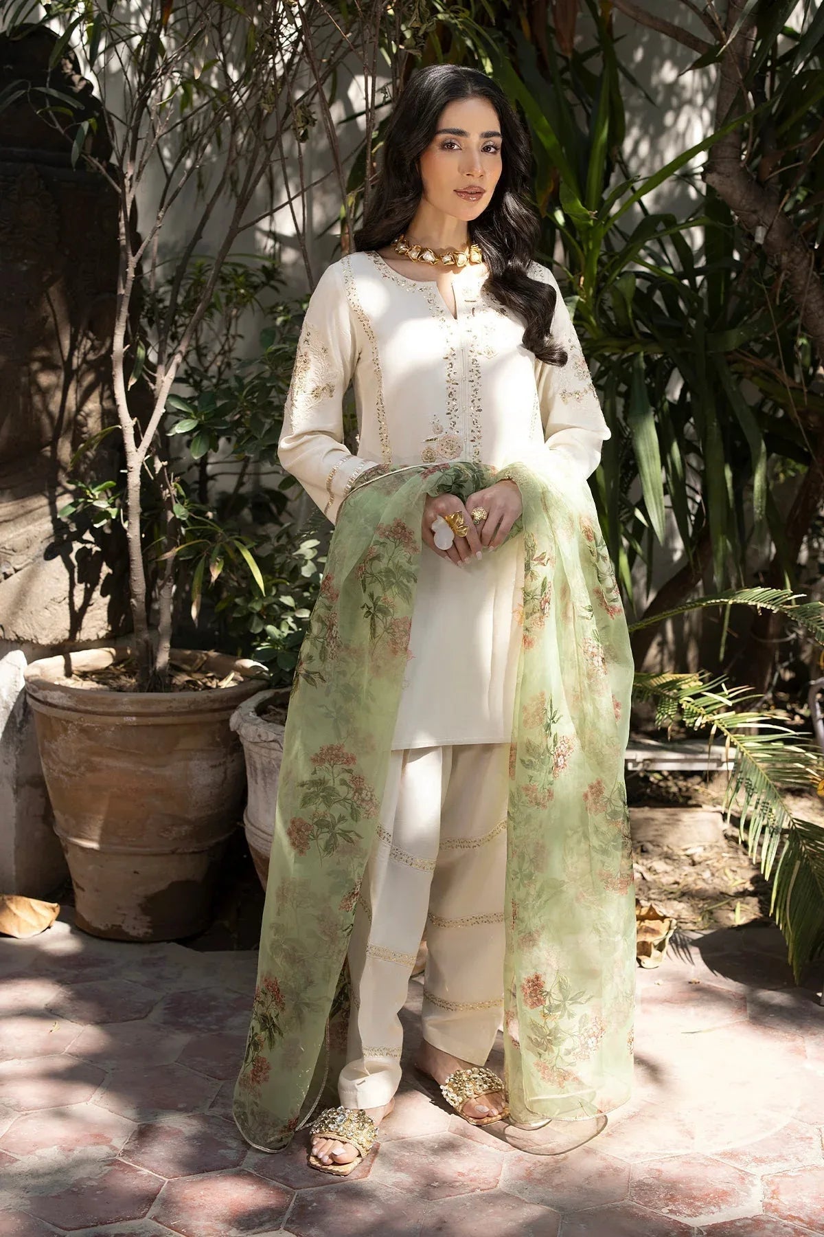 Erum Khan | Shahzeen Eid Collection | SWAN - Aqsa Fabrics