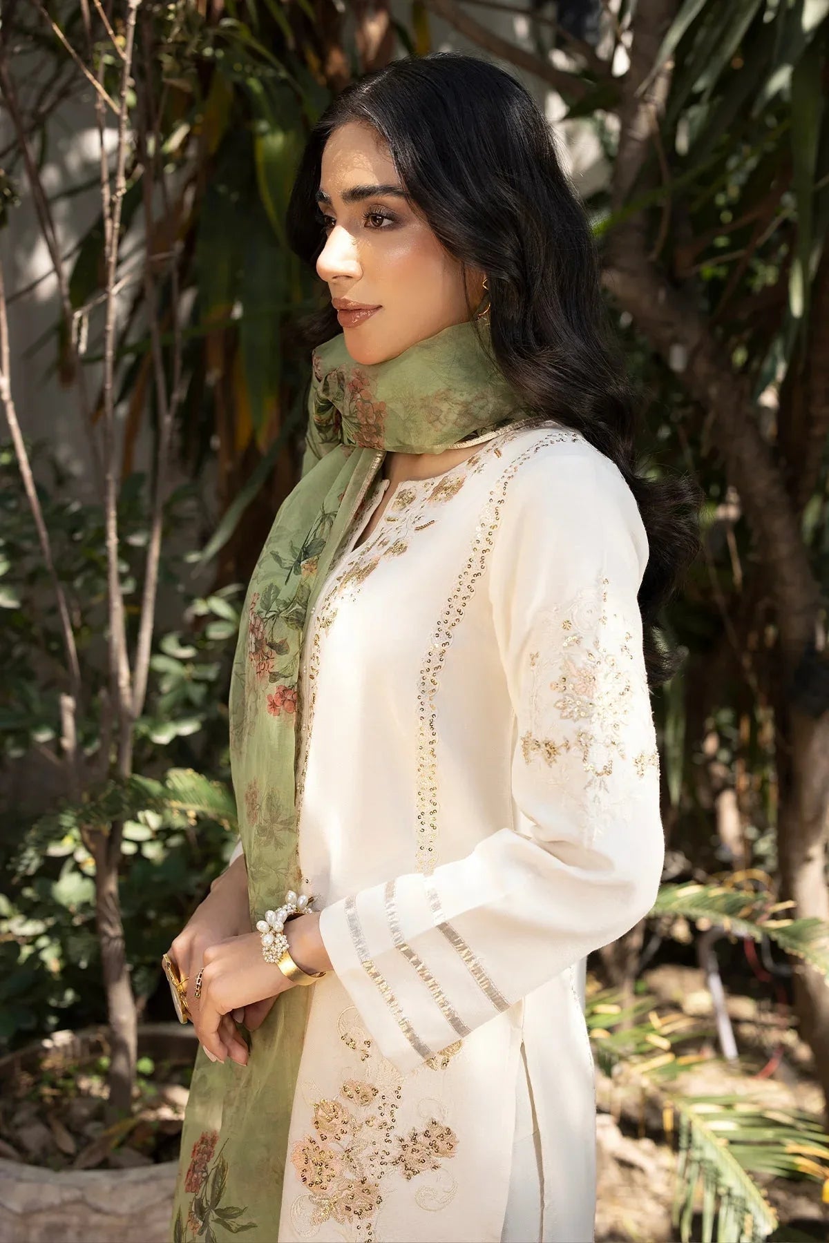 Erum Khan | Shahzeen Eid Collection | SWAN - Aqsa Fabrics