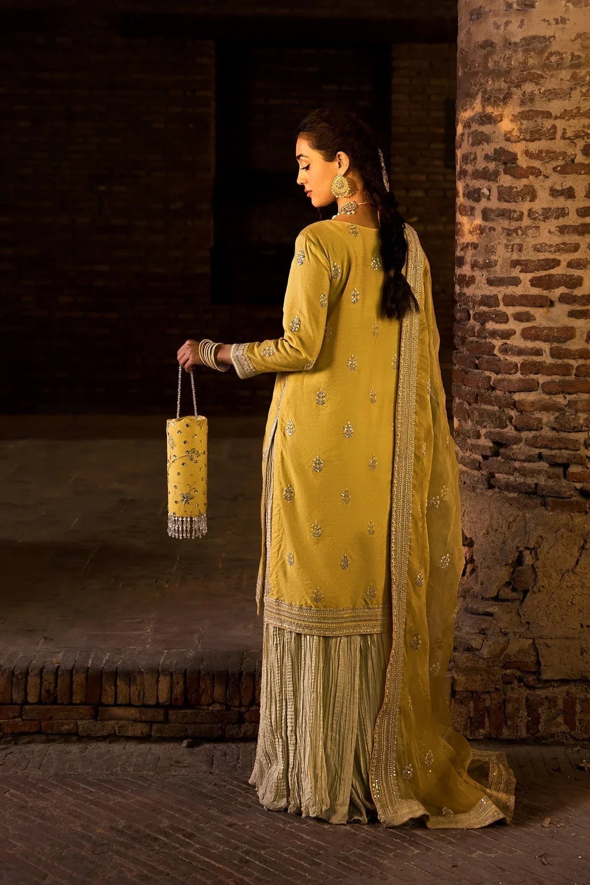 Erum Khan | Shezadian Luxe Formals | DIL ARAA - Aqsa Fabrics