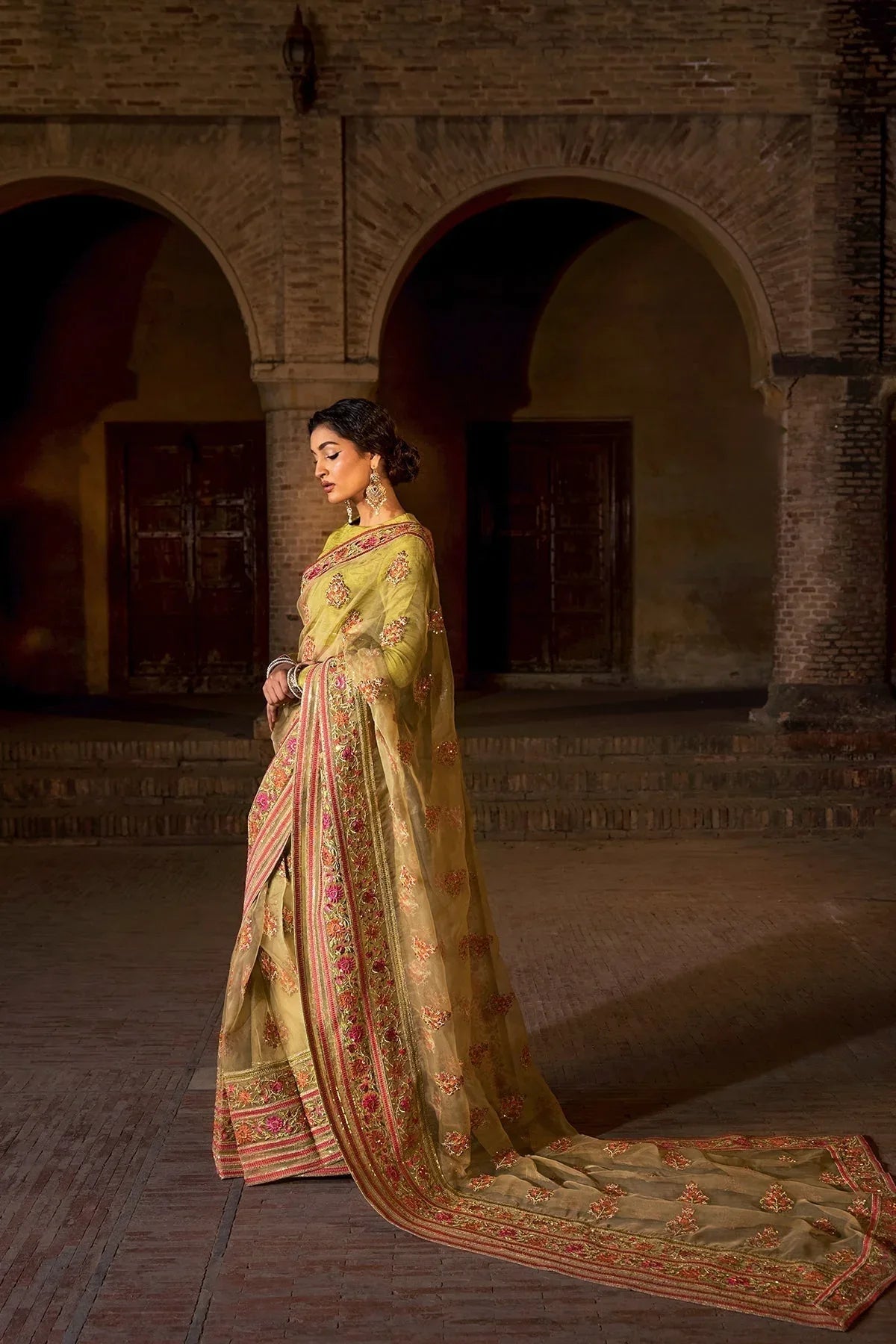 Erum Khan | Shezadian Luxe Formals | JODAH - Aqsa Fabrics
