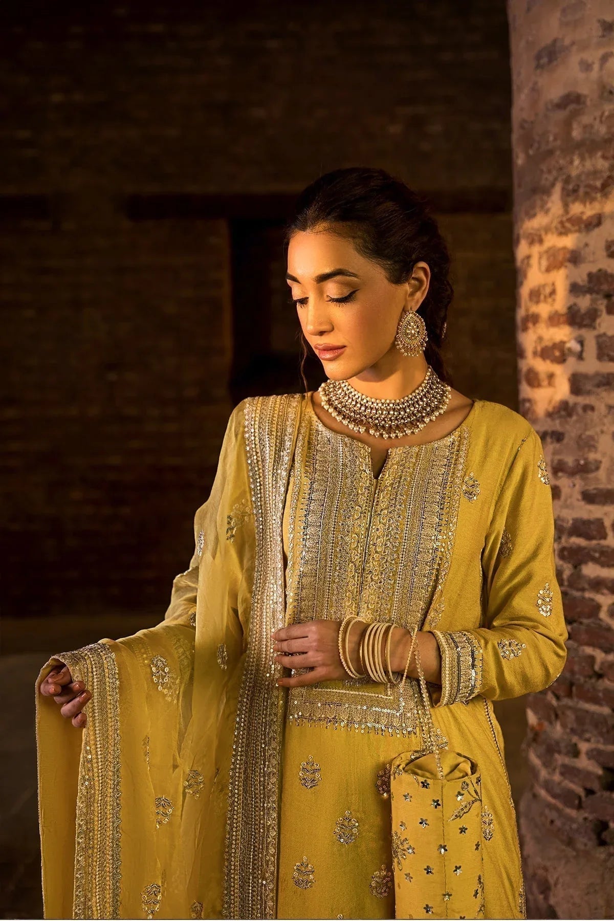 Erum Khan | Shezadian Luxe Formals | DIL ARAA - Aqsa Fabrics