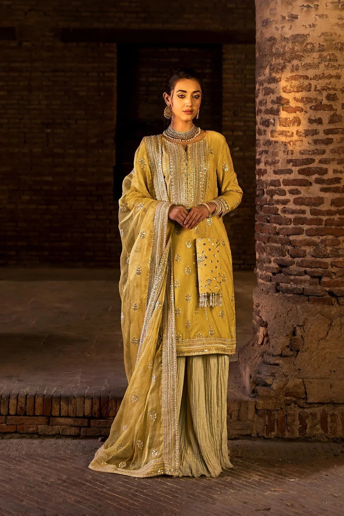 Erum Khan | Shezadian Luxe Formals | DIL ARAA - Aqsa Fabrics