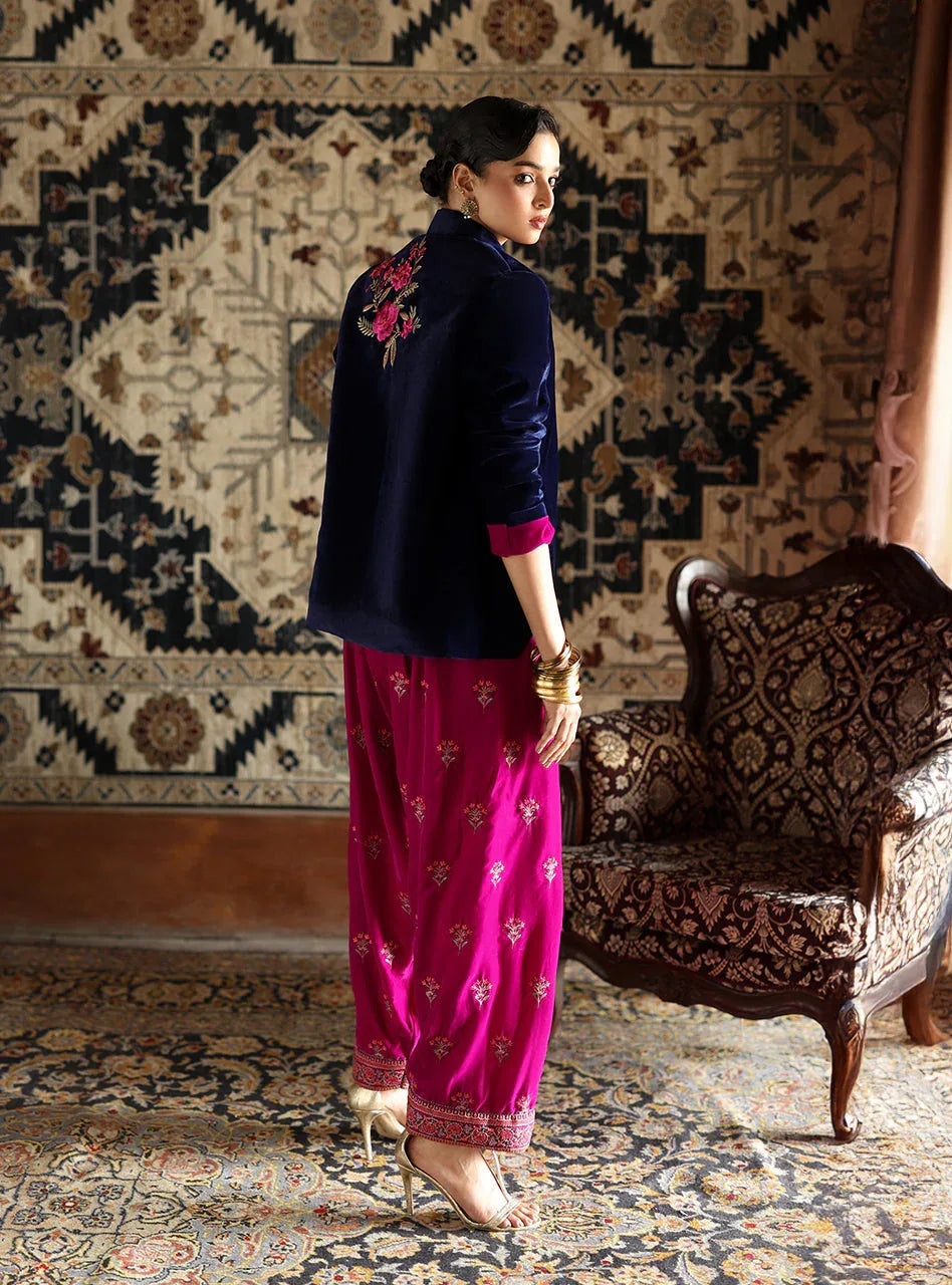 Zainab Chottani | Velura Velvet Edit 25 | Bela Jacket And Farshi - Aqsa Fabrics