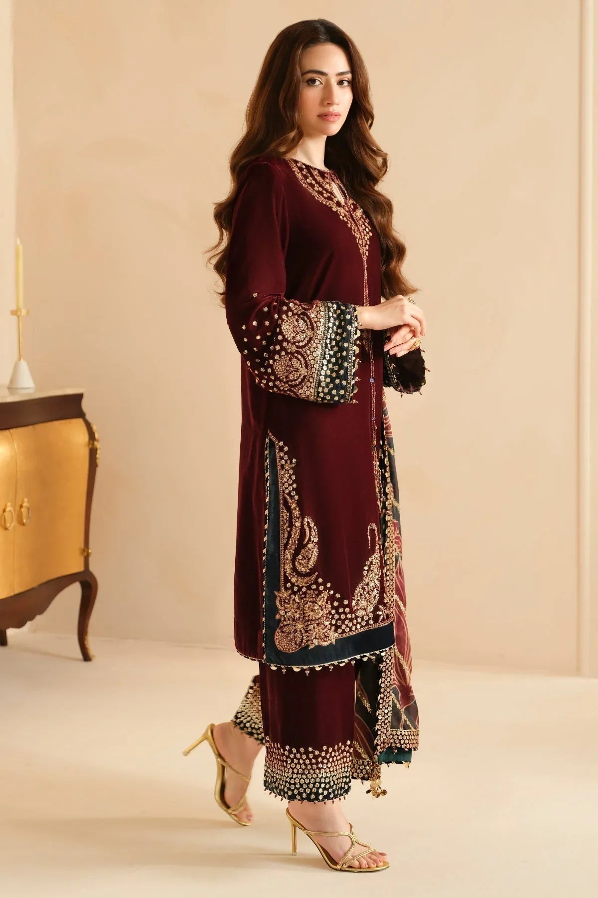 Jazmin | Velvet Edit 24 | Velvet Formal VF-2038 - Aqsa Fabrics