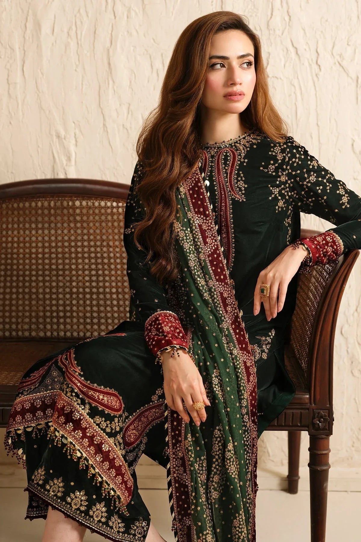 Jazmin | Velvet Edit 24 | Velvet Formal VF-2034 - Aqsa Fabrics