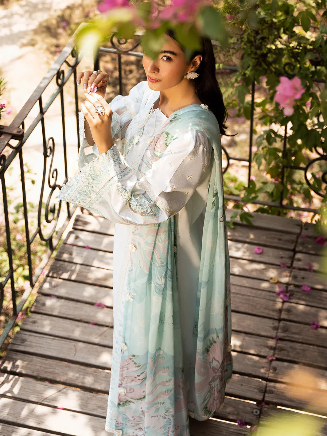 Izel | Dastak Luxury Lawn | FALAK - Aqsa Fabrics
