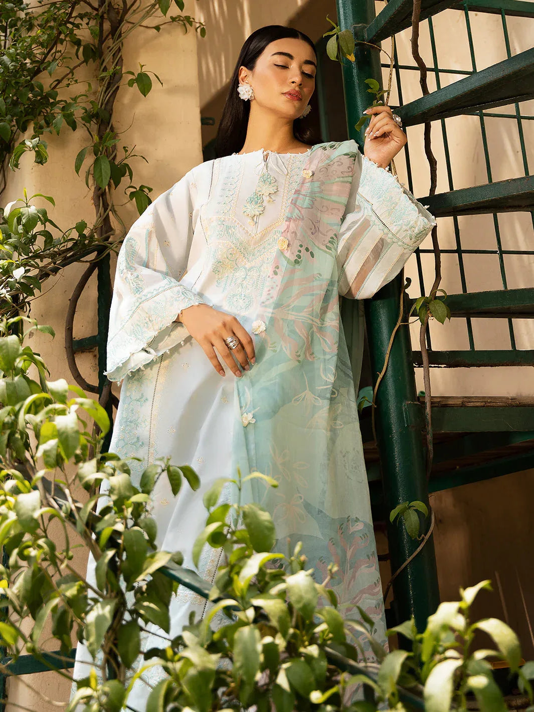 Izel | Dastak Luxury Lawn | FALAK - Aqsa Fabrics
