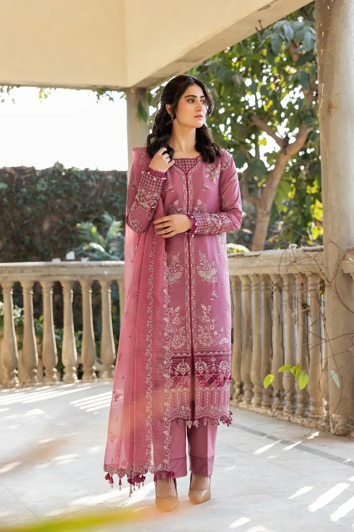 Farasha | Bahaar Embroidered Lawn | Rose Garland - Aqsa Fabrics