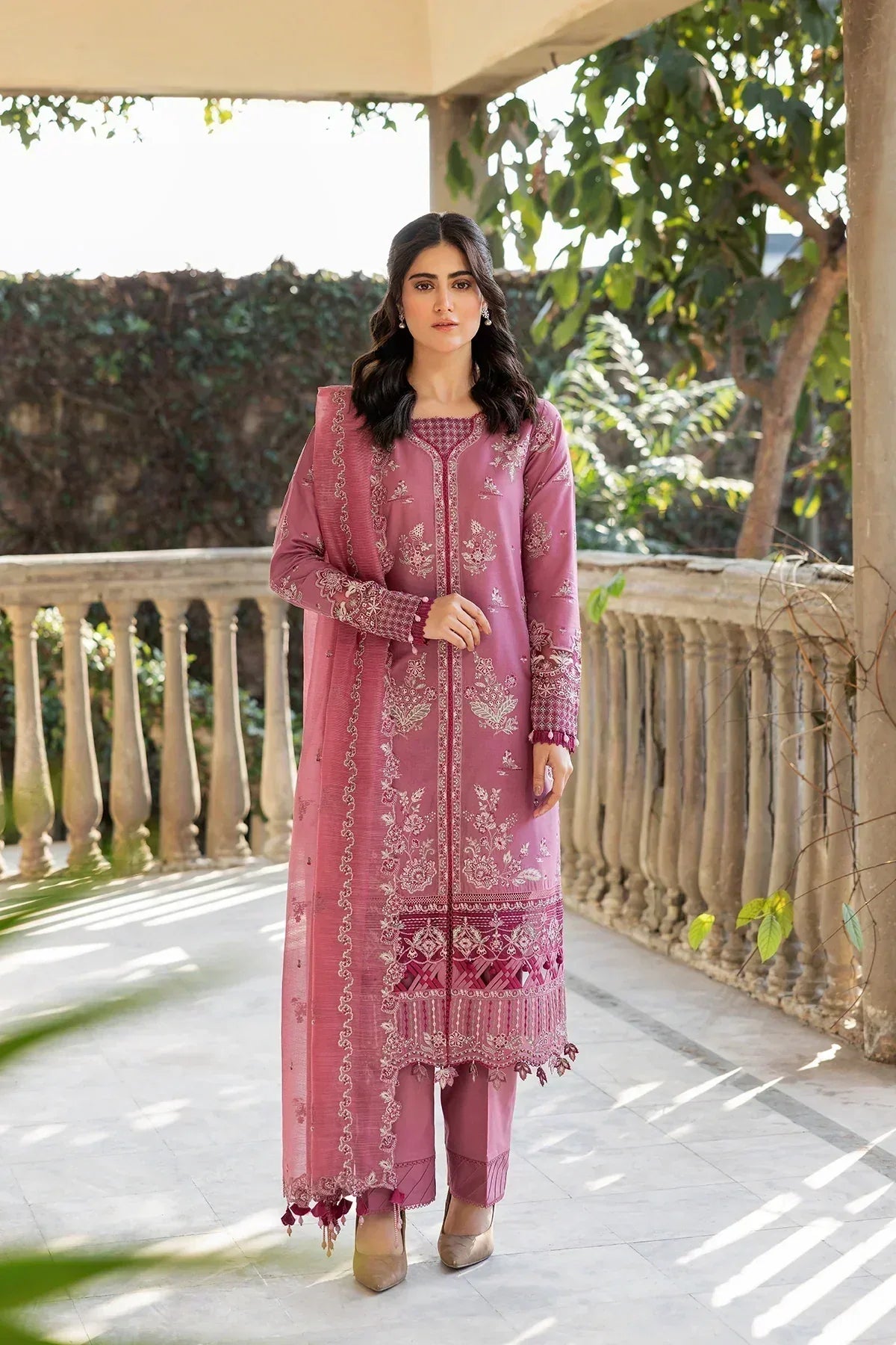 Farasha | Bahaar Embroidered Lawn | Rose Garland - Aqsa Fabrics