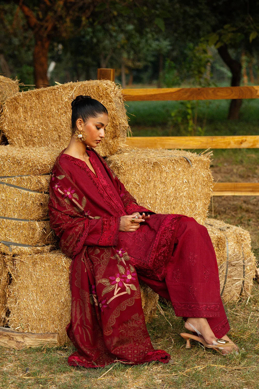 Saira Rizwan | Winter 2024 | ESPER-SRW24-05 - Aqsa Fabrics