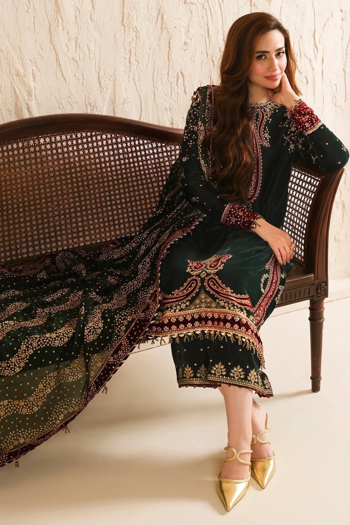Jazmin | Velvet Edit 24 | Velvet Formal VF-2034 - Aqsa Fabrics