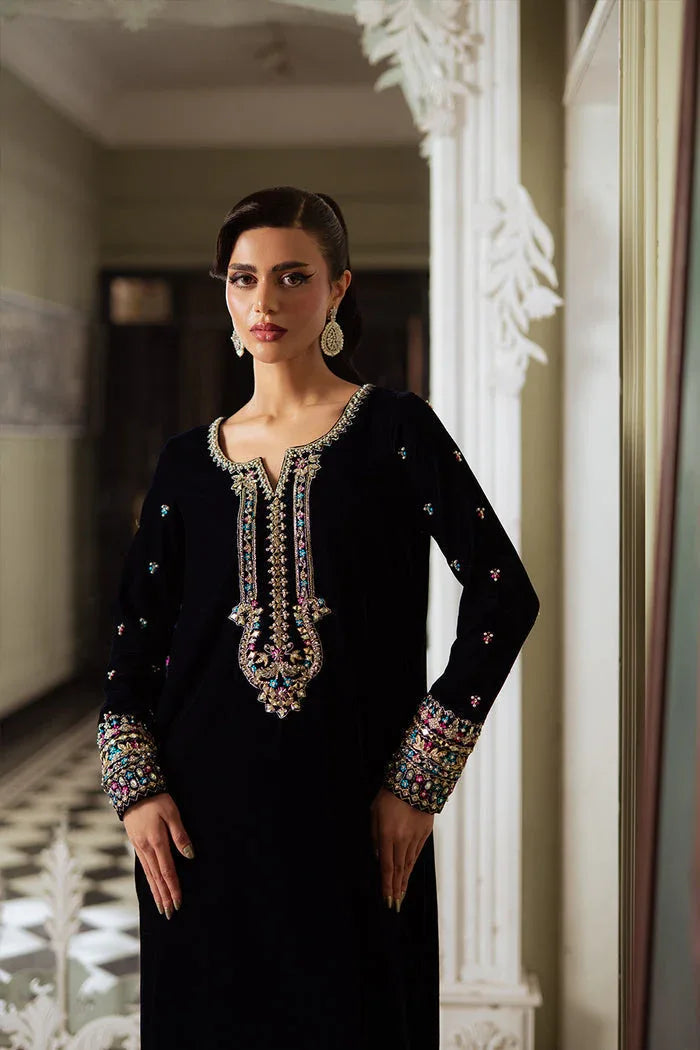 Saira Rizwan | Velvet Pret 25 | ZEHRA-SRVP25-01 - Aqsa Fabrics