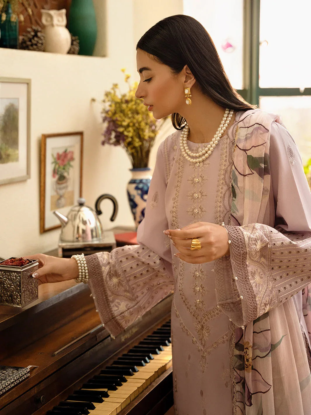 Izel | Dastak Luxury Lawn | GUL - Aqsa Fabrics