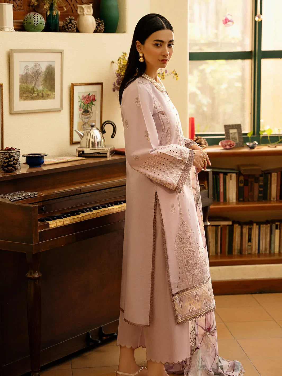 Izel | Dastak Luxury Lawn | GUL - Aqsa Fabrics