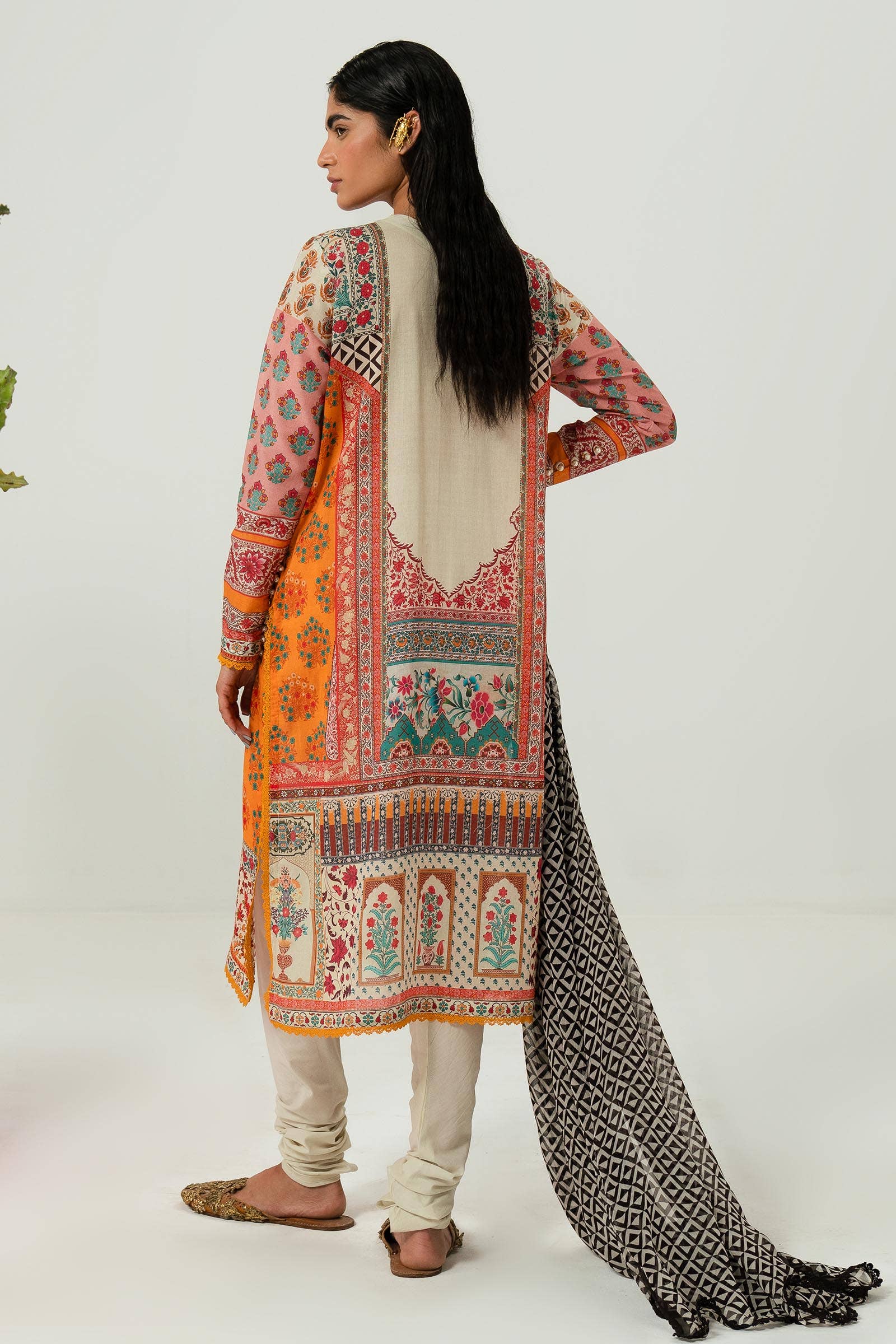 Sana Safinaz | Mahay Summer Lawn 24 | S-25 - Aqsa Fabrics
