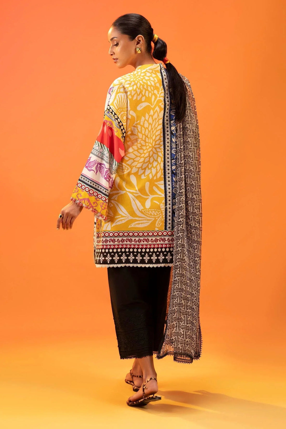 Sana Safinaz | Mahay Summer 25 | 002A - Aqsa Fabrics