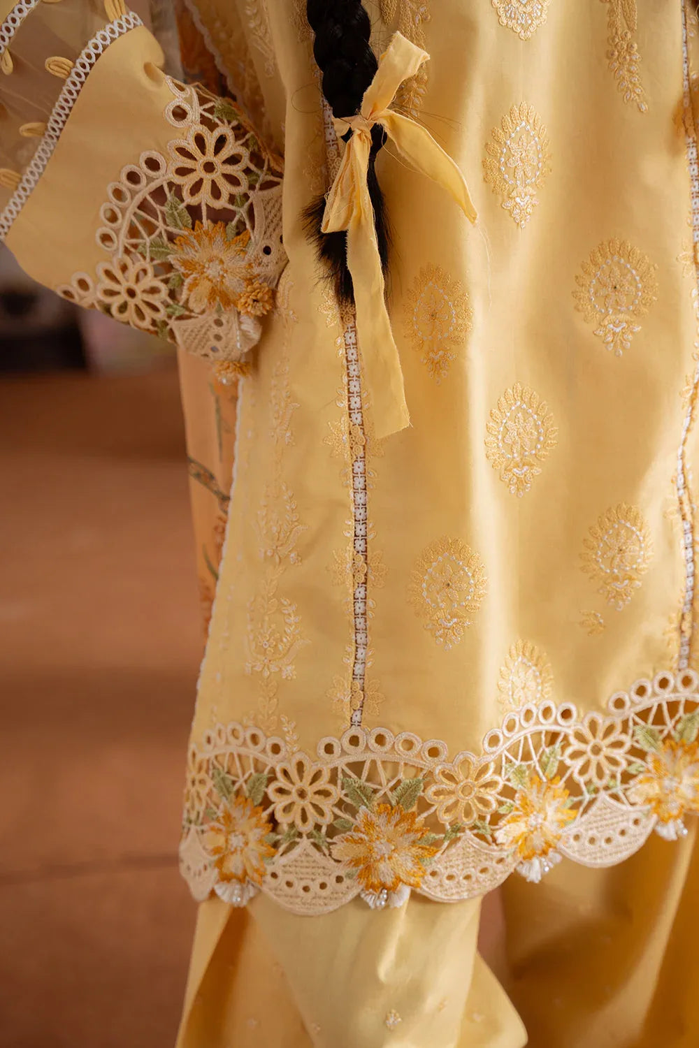 Saira Rizwan | Laanem Summer Lawn 25 | LEYLA-A-SRL25-04 - Aqsa Fabrics