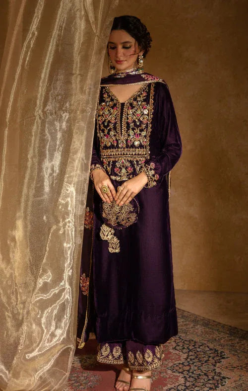 Maya | Raazi Velvet 24 | IBAARAT - Aqsa Fabrics