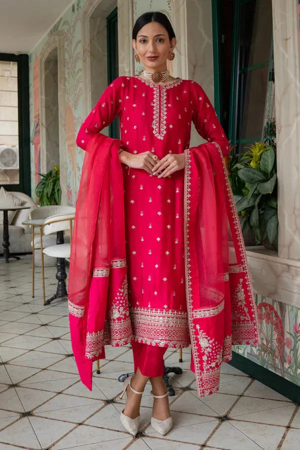 Muntaha by Shanzay Fahad | Noor e Zaib | Fucshia Pink Mirana