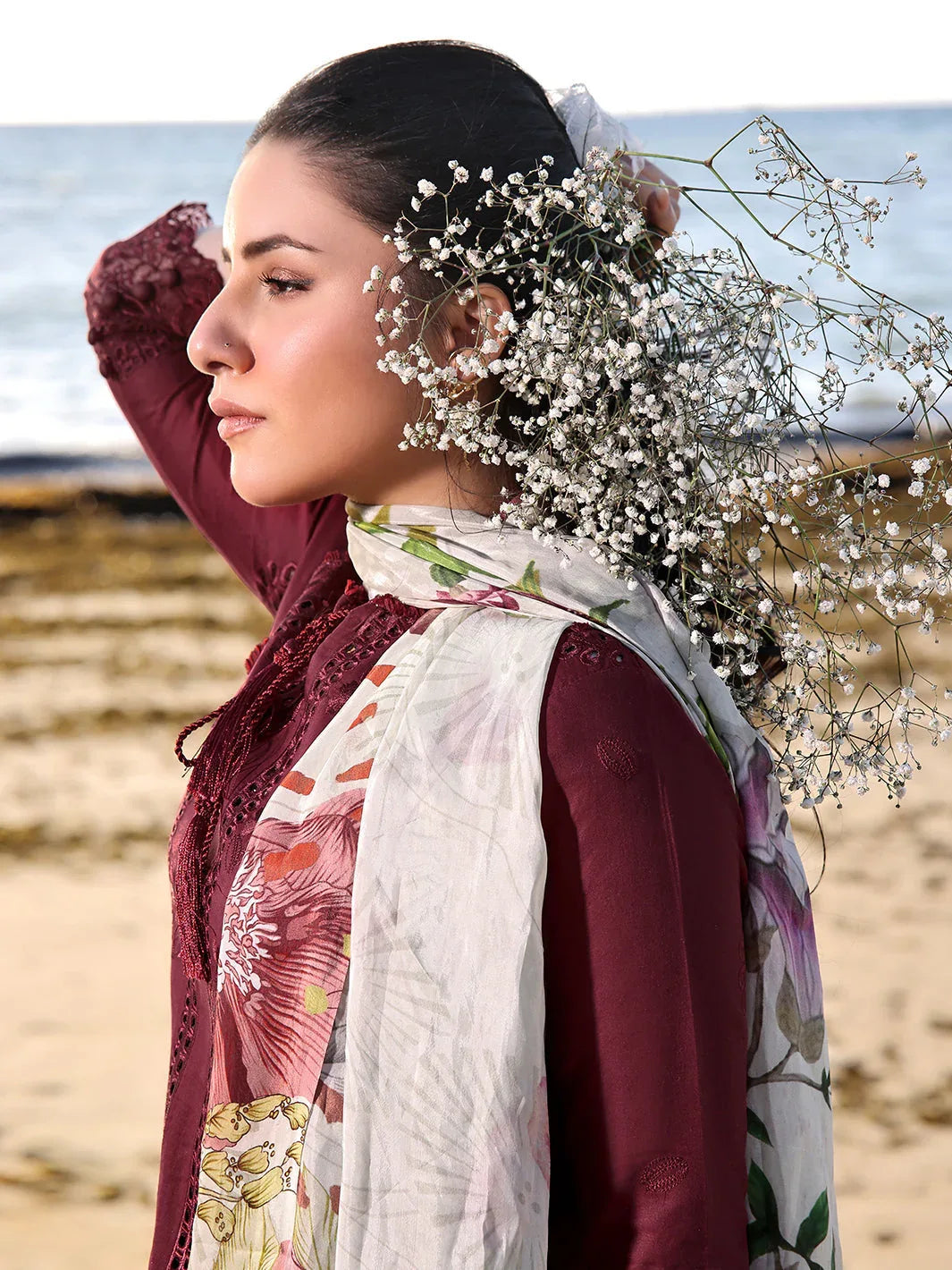 Izel | Saahil Signature Lawn 24 | LALEEN - Aqsa Fabrics