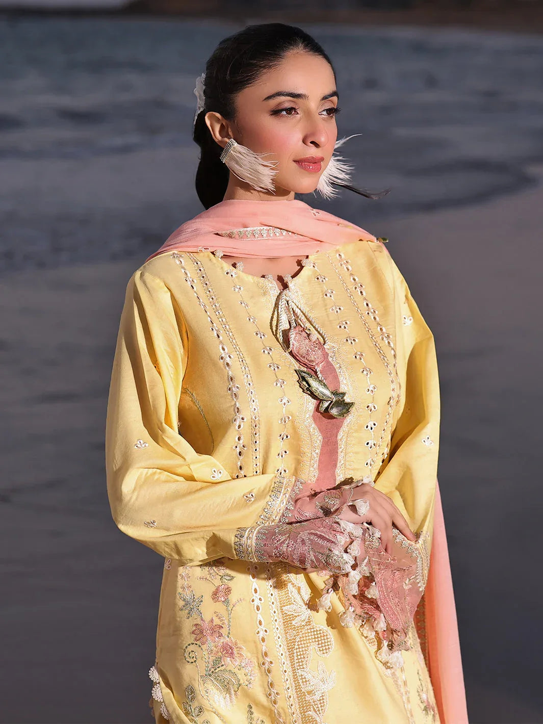 Izel | Saahil Signature Lawn 24 | MUSHQ - Aqsa Fabrics