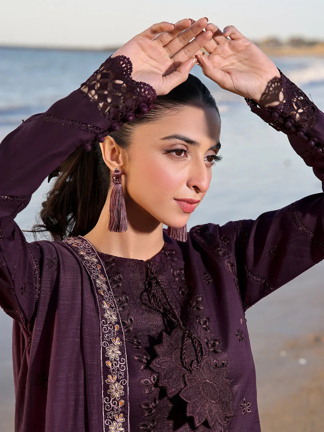 Izel | Saahil Signature Lawn 24 | CAIA - Aqsa Fabrics