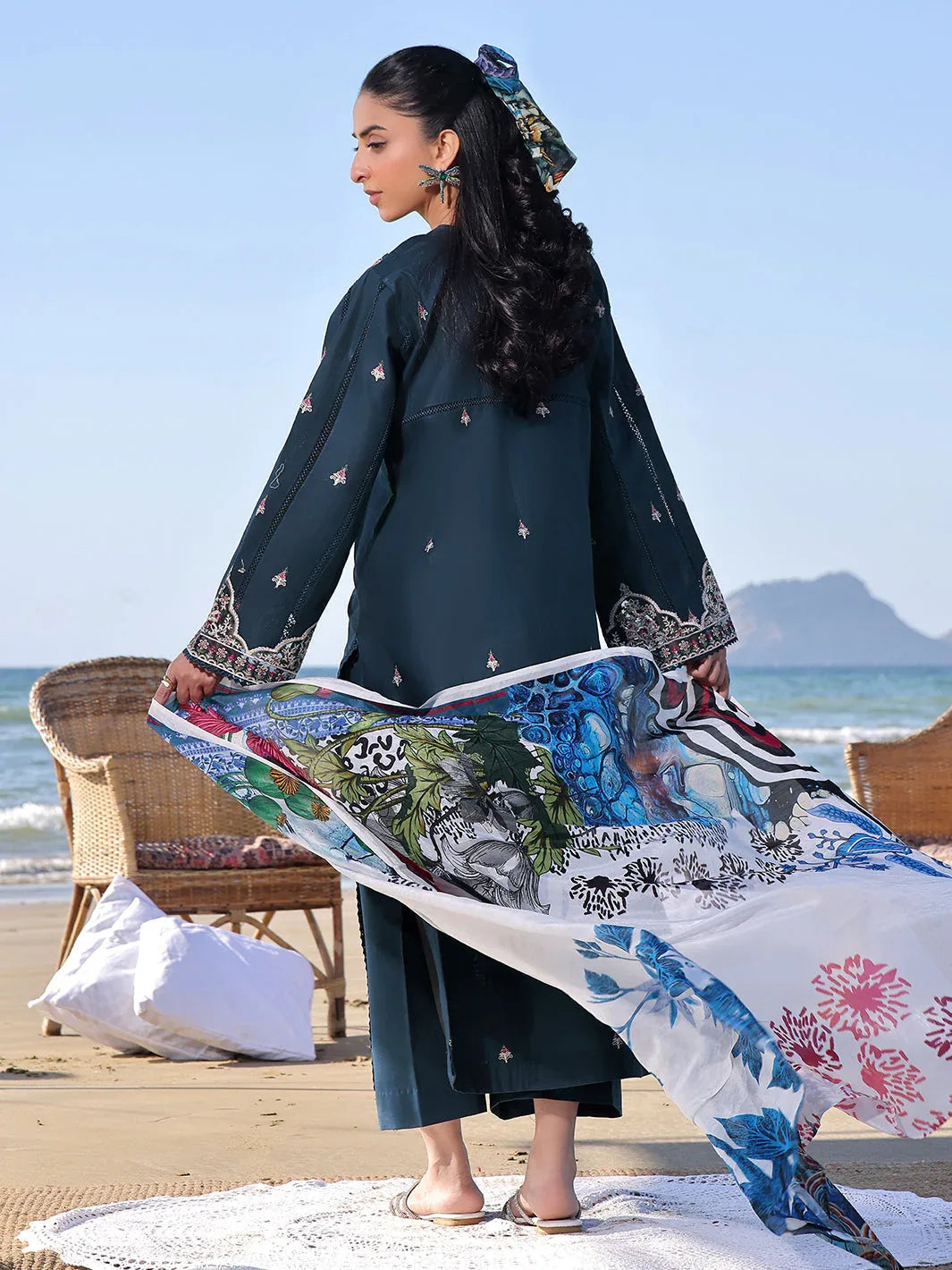 Izel | Saahil Signature Lawn 24 | SAPPHIRE - Aqsa Fabrics