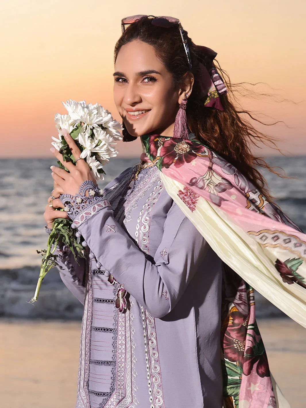 Izel | Saahil Signature Lawn 24 | VANYA - Aqsa Fabrics