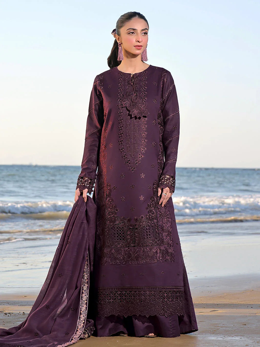 Izel | Saahil Signature Lawn 24 | CAIA - Aqsa Fabrics