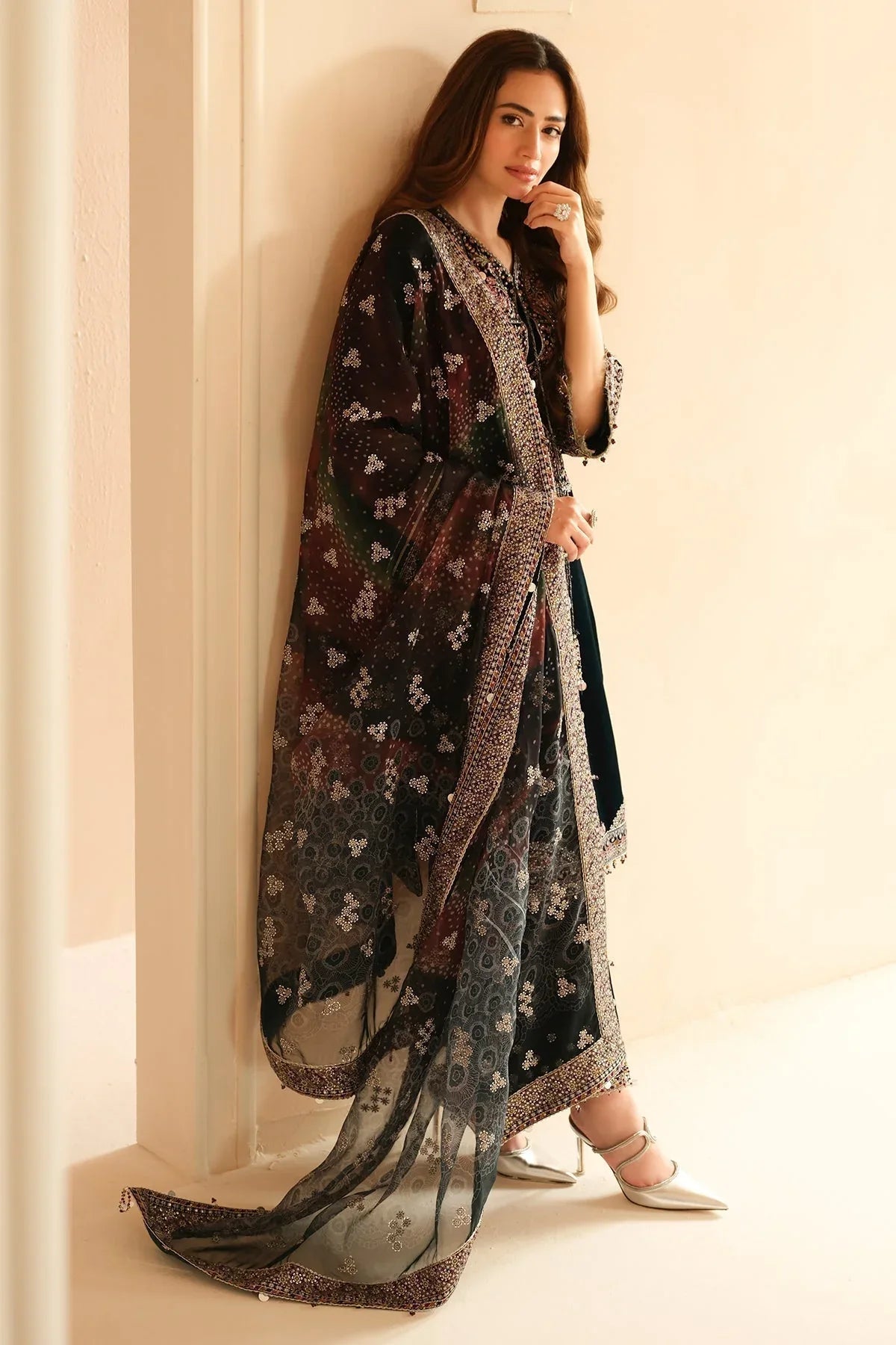 Jazmin | Velvet Edit 24 | Velvet Formal VF-2039 - Aqsa Fabrics