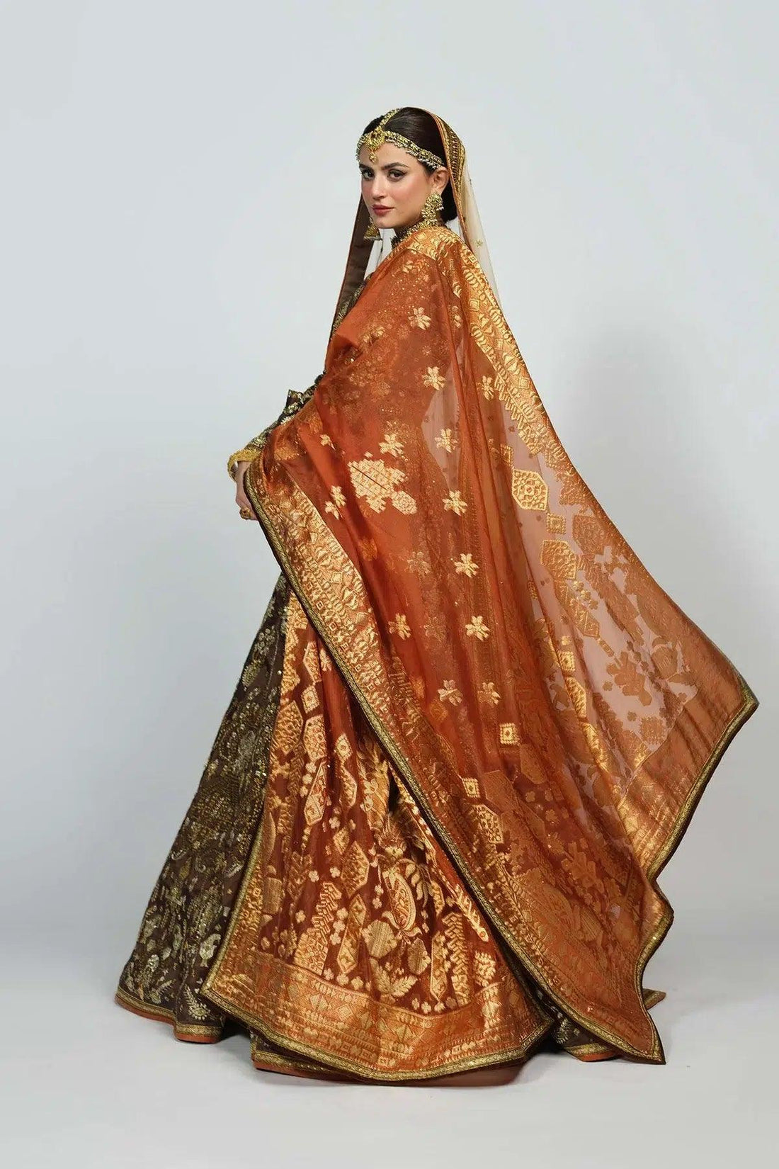 Fahad Hussayn | National Sport Casbah | Jaago - Aqsa Fabrics