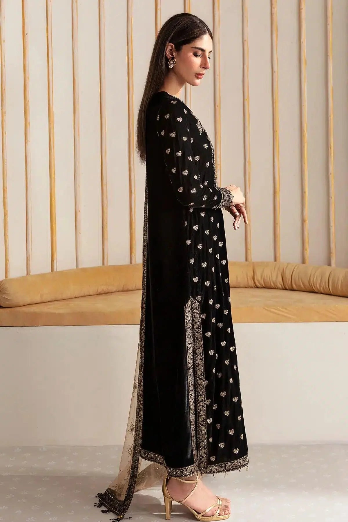 Jazmin | Velvet 23 | VF-2014 - Aqsa Fabrics