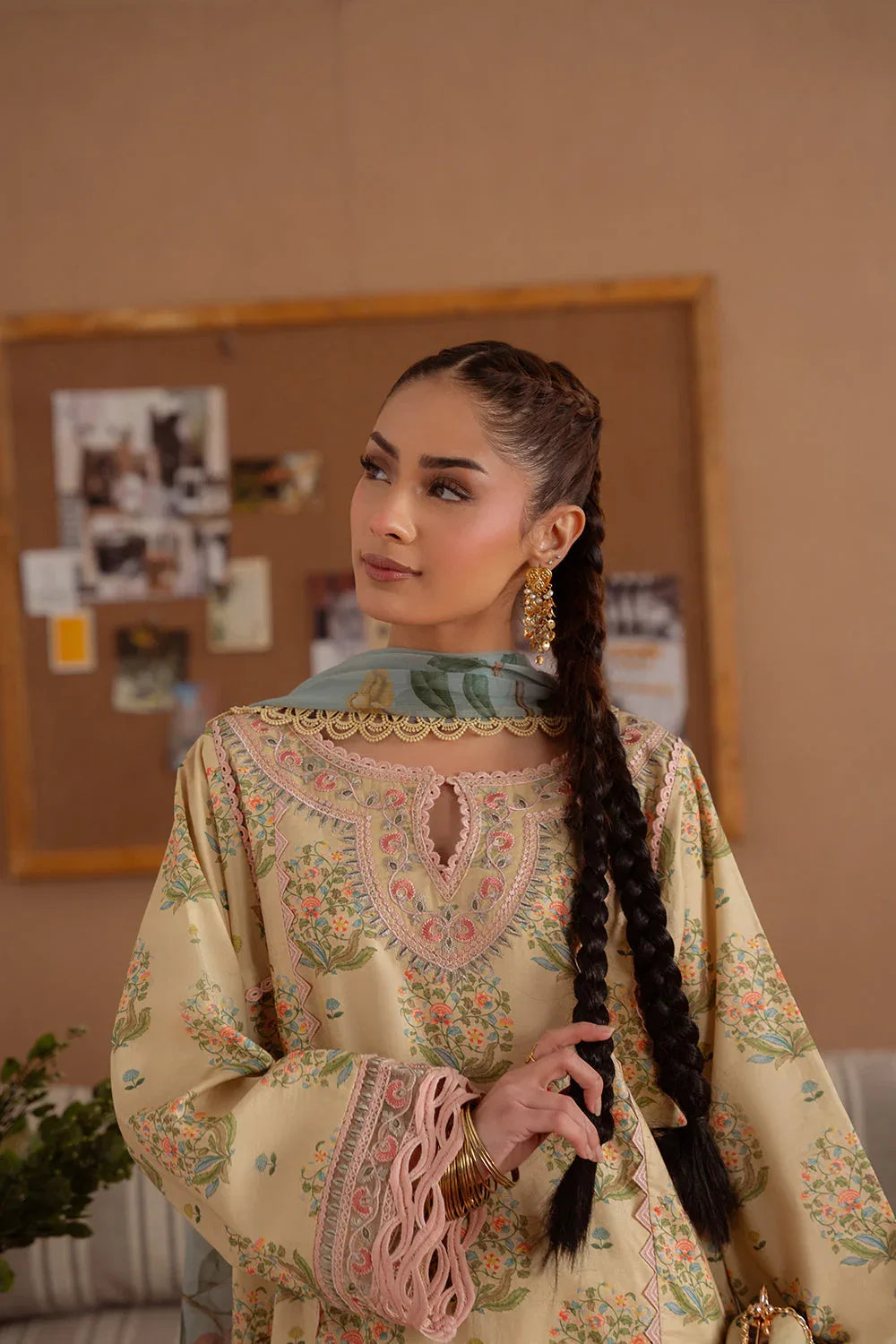 Saira Rizwan | Laanem Summer Lawn 25 | NERIDA-A-SRL25-02 - Aqsa Fabrics