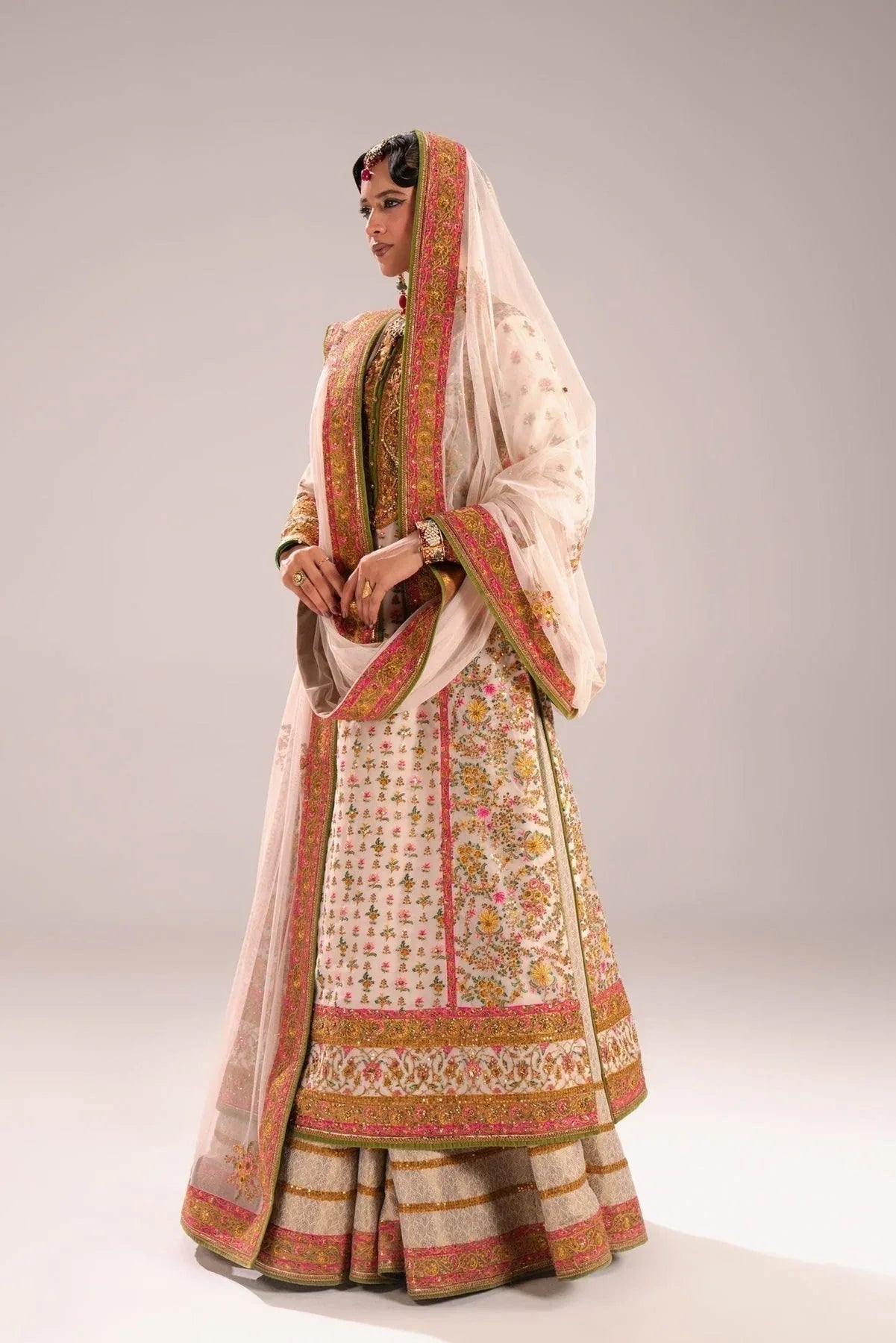 Fahad Hussayn | Mutanjan Bridals | Kashida - Aqsa Fabrics