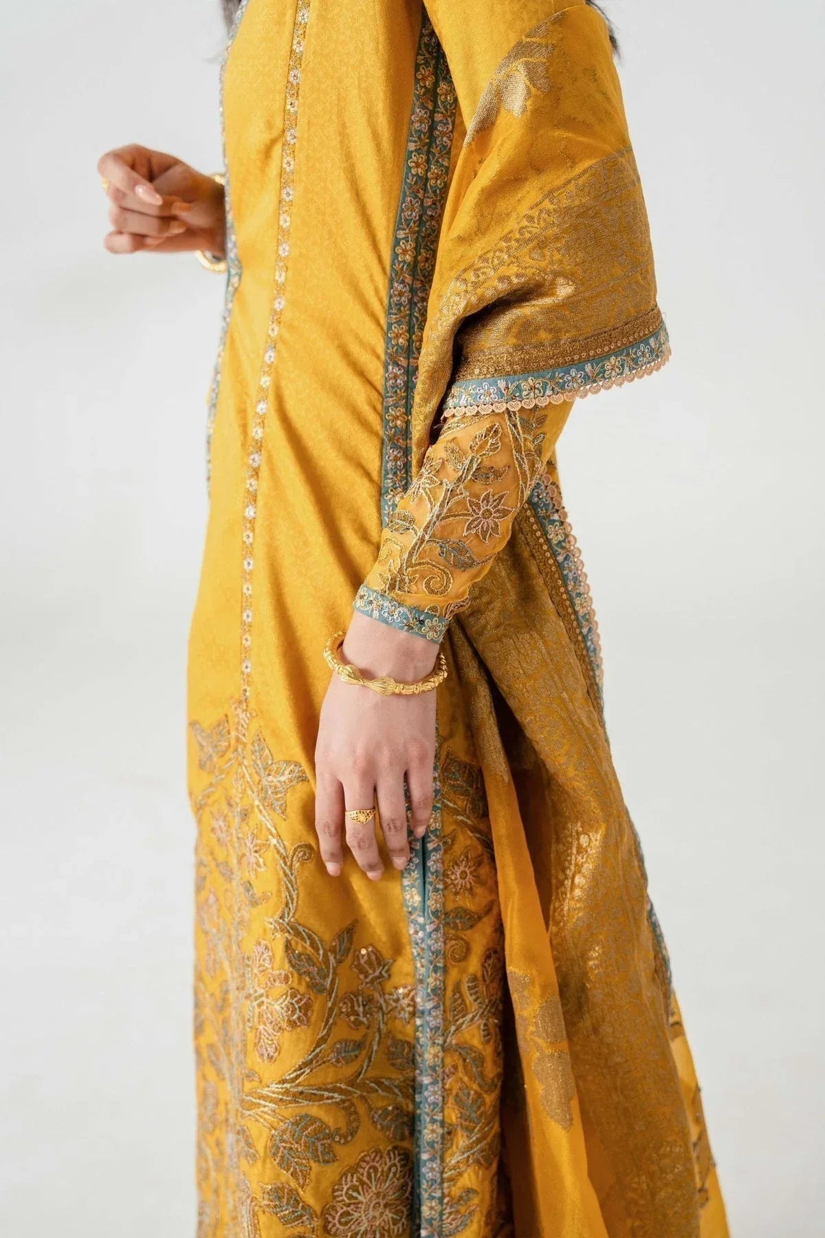 Fahad Hussayn | Jalsa Ghar | Kunj buta - Aqsa Fabrics